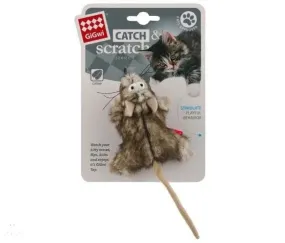 GIGWI Catch Scratch Mouse with Catnip