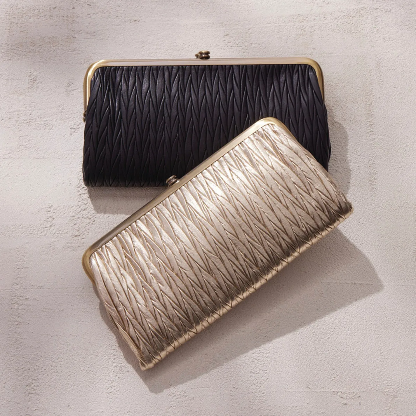 Lauren Clutch-Wallet In Soft Pleated Leather - Black