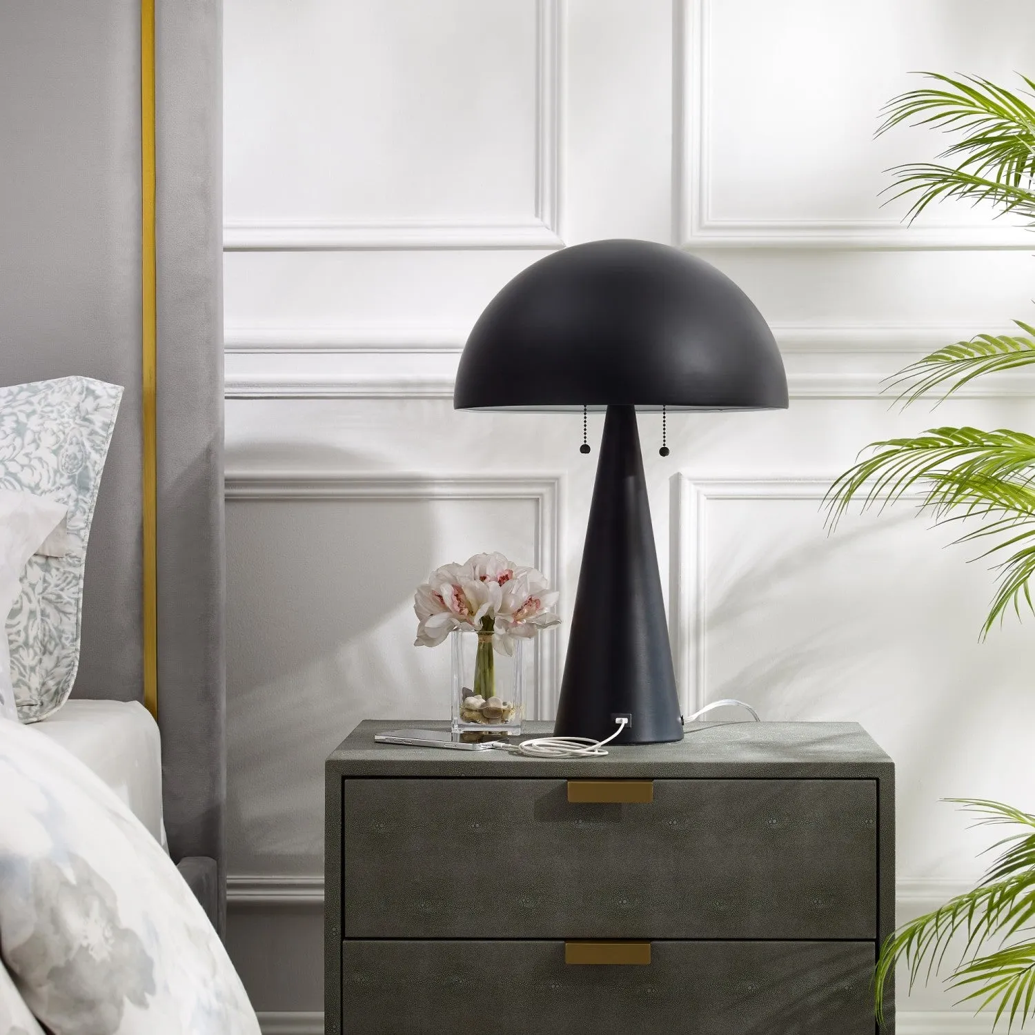 Neveah Table Lamp with USB Port