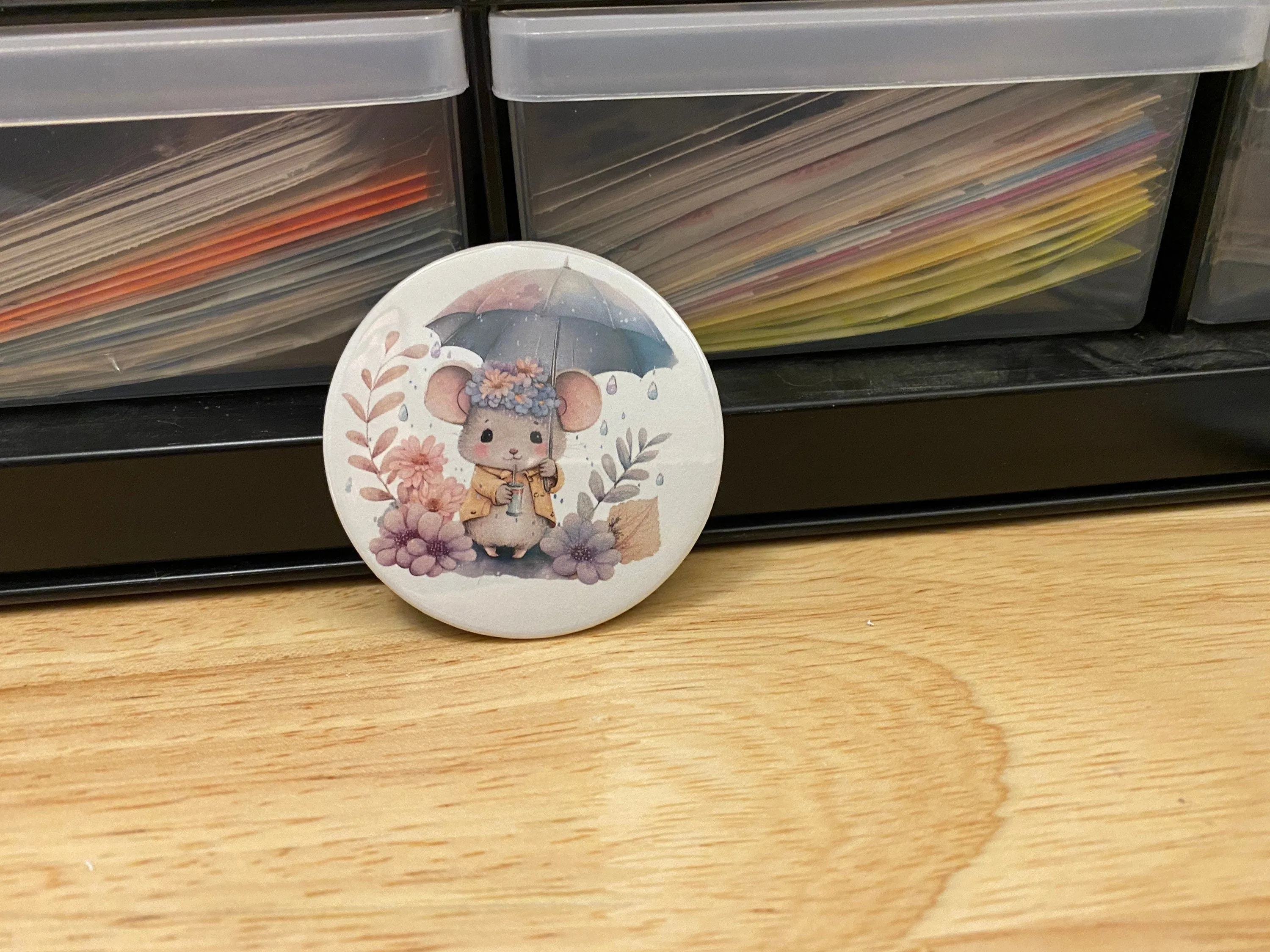 Umbrella Mouse Button Pins, Back Pack Decoration, Mouse Pin,  Mouse designed pinback, Mouse standing in rain